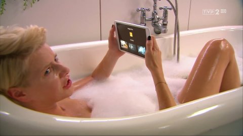 Malgorzata Kozuchowska - Nude & Sexy Videos in Rodzinka.pl e215-221-237-238 (2017-2018)