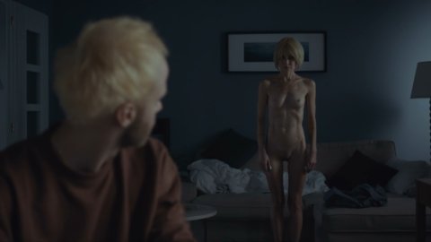 Tereza Hofova - Nude & Sexy Videos in Domestique (2018)