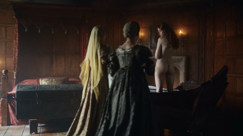 Charlotte Hope - Nude & Sexy Videos in The Spanish Princess s01e08 (2019)