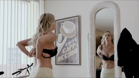 Fiona Gubelmann - Nude & Sexy Videos in The Way We Weren't (2019)