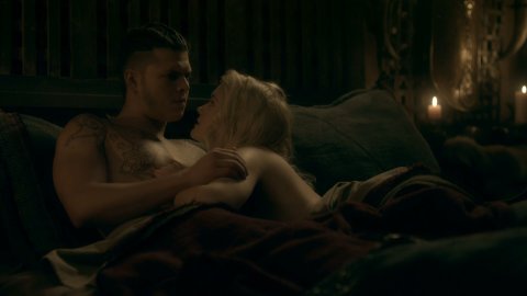 Alicia Agneson - Nude & Sexy Videos in Vikings s05e12 (2017)