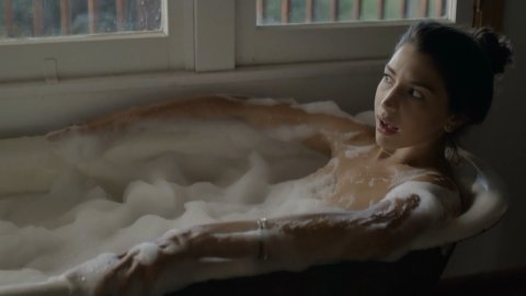 Jamie Gray Hyder - Nude & Sexy Videos in Better Days (2019)