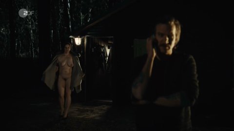 Anne Weinknecht - Nude & Sexy Videos in Kommissarin Heller s01e09 (2019)