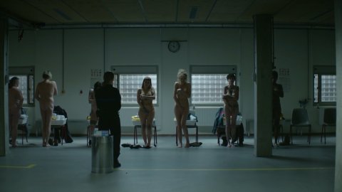 Elodie Fontan - Nude & Sexy Videos in Prise au piège s01e01-06 (2019)