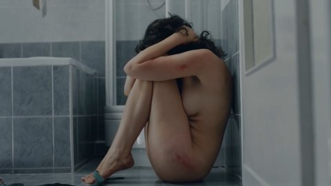 Maria Debska - Nude & Sexy Videos in Playing Hard (2018)