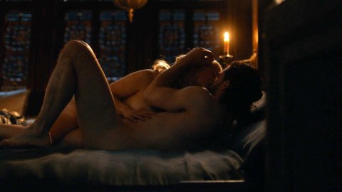 Emilia Clarke - Nude & Sexy Videos in Game of Thrones s07e07 (2017)