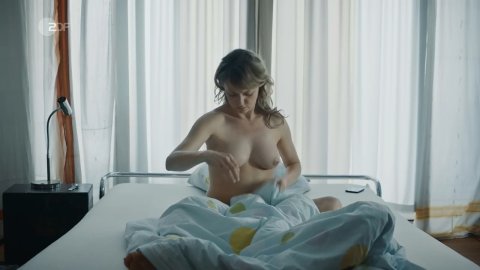 Lisa Wagner - Nude & Sexy Videos in Kommissarin Heller s01e09 (2019)