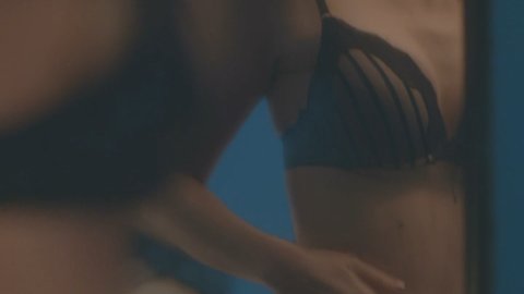 Belle Caplis - Nude & Sexy Videos in Body Electric (2017)