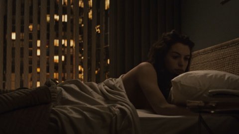 Anne Hathaway - Nude & Sexy Videos in Passengers (2008)