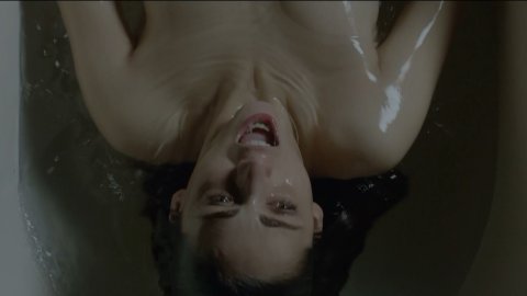 Miriam Leone - Nude & Sexy Videos in Thou Shalt Not Kill s01e01 (2015)