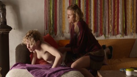Franziska Weisz, Julia Franz Richter - Nude & Sexy Videos in The Diver Inside (2019)