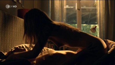 Lisa Maria Potthoff - Nude & Sexy Videos in Der letzte Kronzeuge - Flucht in die Alpen (2014)