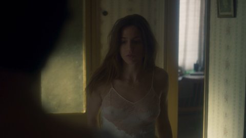 Marina Salas - Nude & Sexy Videos in Hache s01e05 (2019)
