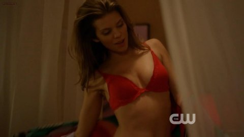 AnnaLynne McCord - Nude & Sexy Videos in 90210 s05e20 (2013)