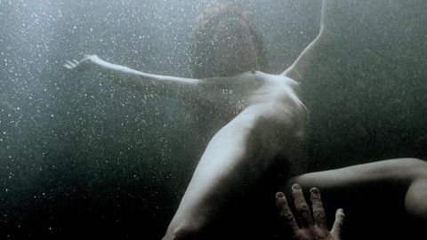 Juliette Lewis - Nude & Sexy Videos in Blueberry (2004)