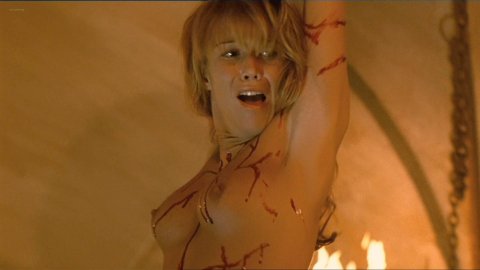 Raquel Merono, Macarena Gomez - Nude & Sexy Videos in Dagon (2001)