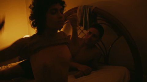 Maria Flor, Edvana Carvalho - Nude & Sexy Videos in Irmãos Freitas s01e04-05 (2019)
