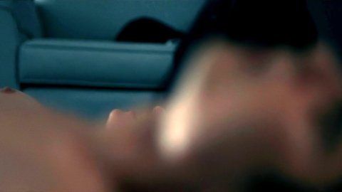 Elizabeth Moss - Nude & Sexy Videos in The Handmaid's Tale s02e02 (2018)