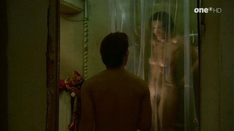 Kira Koschella - Nude & Sexy Videos in Drei mit Herz s01e10 (1999)