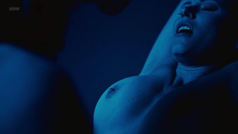 Louise Clos, Raquel Rocha - Nude & Sexy Videos in The Mechanism s01e02 (2018)