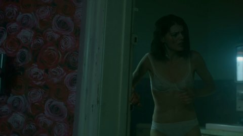 Emma Greenwell - Nude & Sexy Videos in The Rook s01e01 (2019)