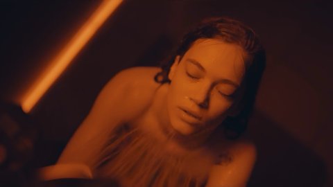 Melisa Senolsun - Nude & Sexy Videos in The Gift s01e04 (2019)