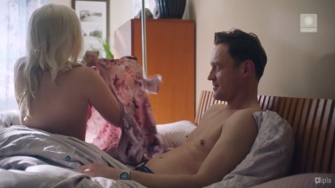 Katarzyna Zielinska, Dominika Pasternak - Nude & Sexy Videos in Zawsze warto s01e04 (2019)