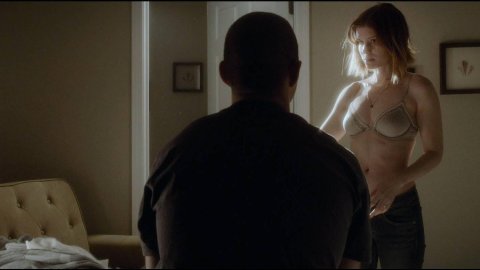 Kate Mara - Nude & Sexy Videos in Man Down (2016)