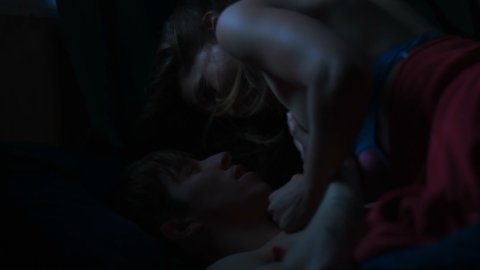 Jessica Rothe, Kathleen Rose Perkins - Nude & Sexy Videos in Juveniles (2018)