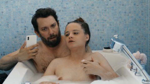 Jasna Fritzi Bauer - Nude & Sexy Videos in jerks. s03e01 (2019)