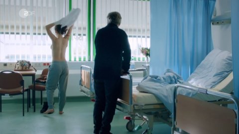 Tijan Marei - Nude & Sexy Videos in SOKO Leipzig s17e11 (2018)