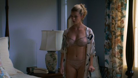 Betty Gilpin - Nude & Sexy Videos in GLOW s02e04 (2018)