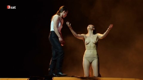 Nora Buzalka - Nude & Sexy Videos in Die Räuber (2017)