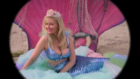 Kirsten Dunst - Nude & Sexy Videos in On Becoming a God in Central Florida s01e07 (2019)