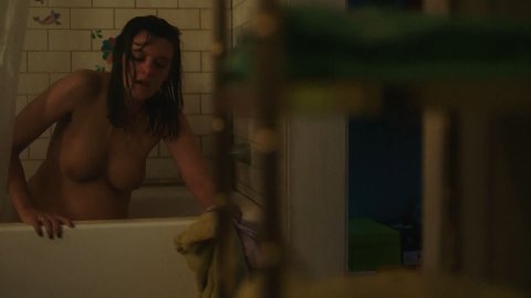 Frankie Shaw - Nude & Sexy Videos in SMILF s02e05 (2019)