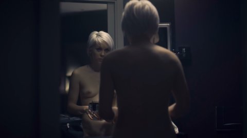 Jasmin Minz - Nude & Sexy Videos in Skylines s01e02e04 (2019)