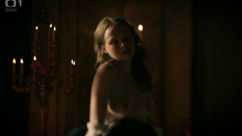 Marie Luise Stockinger - Nude & Sexy Videos in Mária Terézia s01e02 (2017)