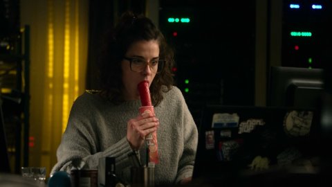 Anne Schafer - Nude & Sexy Videos in Hot Dog (2018)