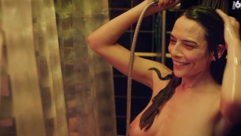 Nailia Harzoune - Nude & Sexy Videos in Le Grand bazar s01e01e03e04e06 (2019)