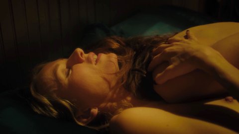 Naomi Watts, Sophie Cookson - Nude & Sexy Videos in Gypsy s01e07 (2017)
