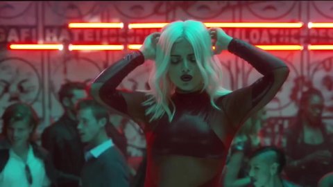 Bebe Rexha - Nude & Sexy Videos in The Keys of Christmas (2016)