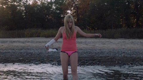 Maika Monroe - Nude & Sexy Videos in It Follows (2014)
