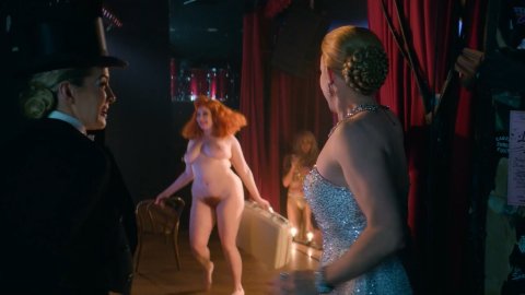 Geena Davis, Kasia Szarek - Nude & Sexy Videos in GLOW s03e09 (2019)
