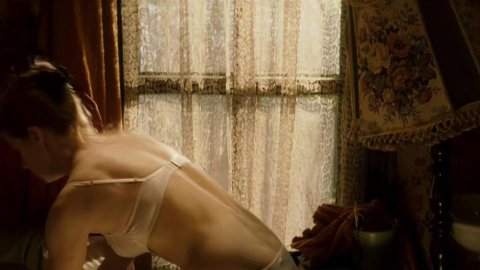 Amy Adams - Nude & Sexy Videos in Leap Year (2010)