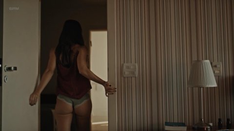 Priscila Assum - Nude & Sexy Videos in The Mechanism s01e06 (2018)