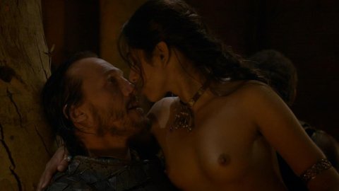 Sahara Knite - Nude & Sexy Videos in Game of Thrones s02e09 (2012)