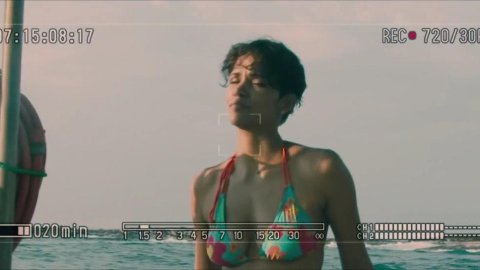 Halle Berry - Nude & Sexy Videos in Dark Tide (2012)