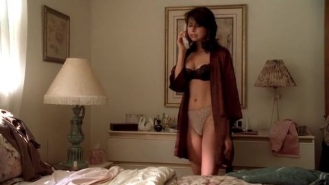 Oksana Lada - Nude & Sexy Videos in The Sopranos s04e13 (2002)