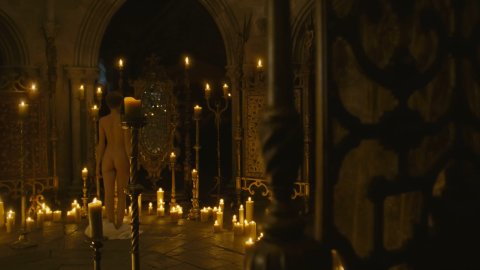 Cate Blanchett - Nude & Sexy Videos in Elizabeth: The Golden Age (2007)