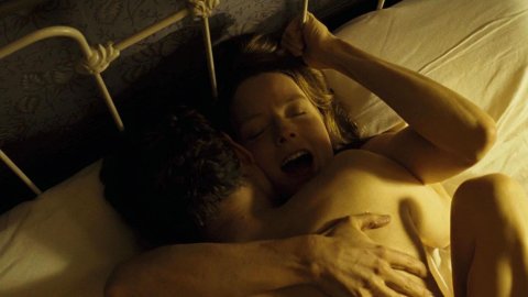 Jodie Foster - Nude & Sexy Videos in A Very Long Engagement (2004)